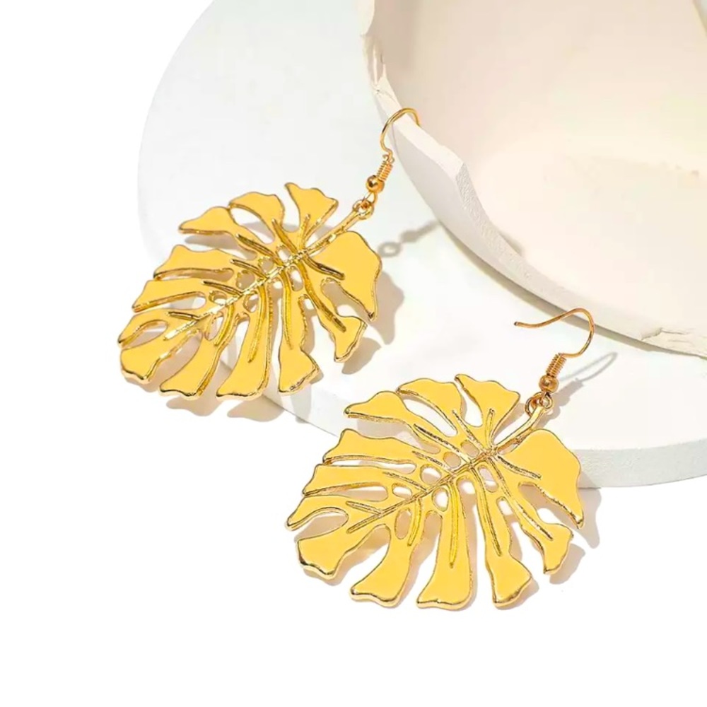 Gold Tone Leaf Earrings